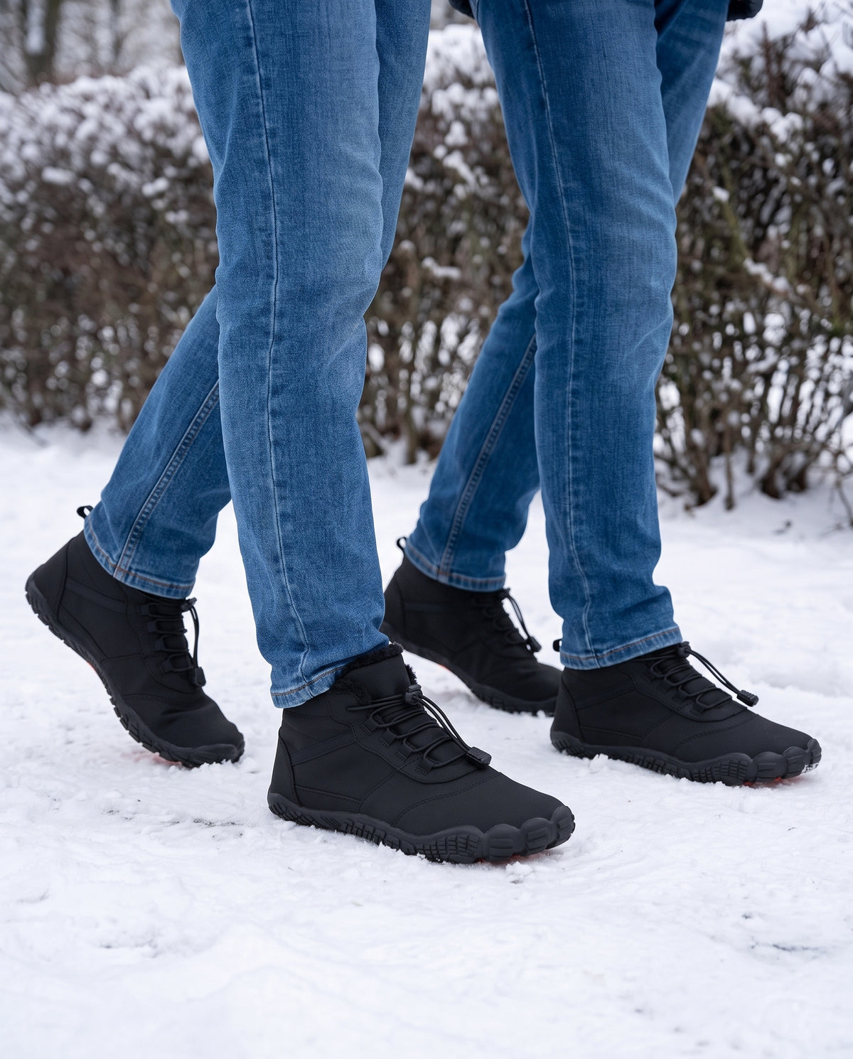 Twee wandelaars in de Snowline Frost
